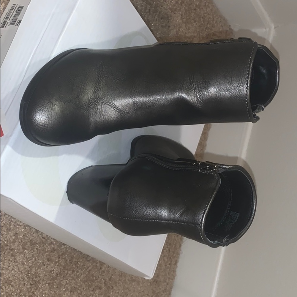 Ankle boots